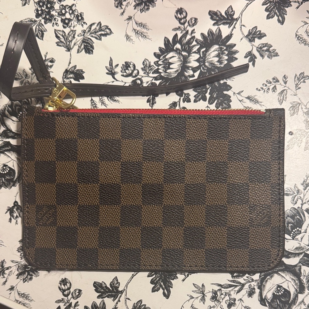 Checkered Brown and Black Wristlet